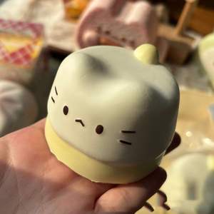 ของเล่นบีบยืดหยุ่นรูปขนมปังถั่วมิโด้ ติ๊กต็อกไวรัลใหม่ ของขวัญคลายเครียดสำหรับเด็กและผู้ใหญ่ ของเล่นตั้งโต๊ะ ช่วยเพิ่มอารมณ์ - Product Image 3