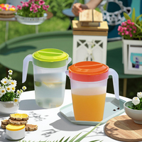 2L 2000ml 67oz Pitcher Plastik Warna-warni untuk Bir, Teh Susu, Minuman Dingin/Panas, Botol Minum PP, Wadah Jus dengan Tutup dan Pegangan, Teko Air