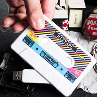 Clé USB 2.0 en plastique OEM en forme de cassette audio, 1 Go-128 Go, prix de gros, logo personnalisé, garantie 3 ans, vitesse rapide, idéale pour les cadeaux