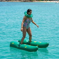 Chaussures aquatiques gonflables géantes amusantes pour piscine extérieure de qualité commerciale, en PVC, capacité supérieure à 500 kg, personnalisables