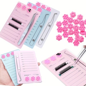 ถาดอะคริลิคสำหรับจัดเก็บขนตาปลอมแบบแม่เหล็ก พร้อมที่วางแหนบ - Product Image 1