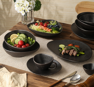 Vajilla de Gres Irregular Negro Mate con Diseño Moteado, Platos, Tazones y Tazas de Cerámica Estilo Wabi-Sabi, Venta al por Mayor y Personalizable - Product Image 3