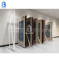 Magasin de détail moderne personnalisé conçu fer pulvérisation épicerie vitrine usine directe couverture présentoir avec étagère à tapis