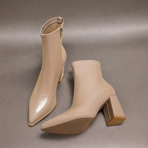 Commercio all'ingrosso della fabbrica delle donne marrone pelle a punta blocco <span class=keywords><strong>tacco</strong></span> alto <span class=keywords><strong>stivaletti</strong></span> per festa di usura quotidiana - Product Image 4
