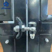 Équipement Essentiel JHorse : Porte Autoportante de Sécurité pour Écuries et Boxes à Chevaux