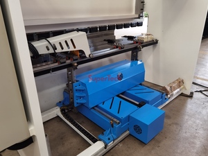 <span class=keywords><strong>Supertech</strong></span> WE67K-135T 3200Mm CNC Đồng Bộ Báo Chí Phanh Tùy Chỉnh Điện Vật lý Máy Uốn Kim Loại Thép Tấm Chế Biến - Product Image 6