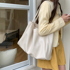 Lazy-style Korean Tote Bag Off White Soft Horizontal <b>Square</b> Magnetic Buckle Everyday Outfits Spring 2025 - Product Image 1