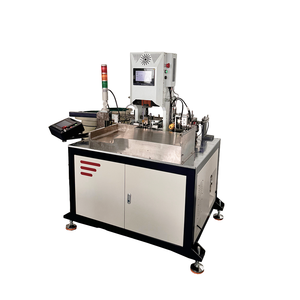 Machine à sertir à un seul extrémité de haute précision avec fonction de coupe et de dénudage entièrement automatisée - Product Image 1