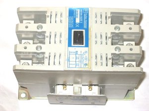 Contactor Cutler Hammer CN15KN3A - Product Image 4