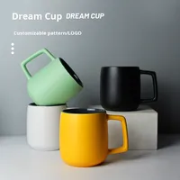 Tasse en céramique moderne de haute qualité Tasse à eau en gros Logo imprimé Tasse à café et lait créative