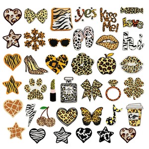 Parches Cosméticos Termoadhesivos de Alta Calidad con Diseño de Leopardo, Estrellas, Corazones y Lazos para Decoración - Product Image 1