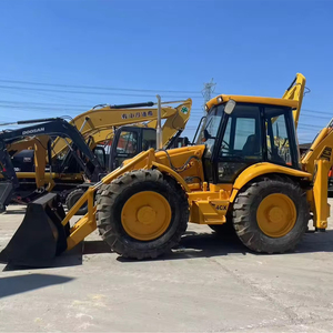 Chargeuse-pelleteuse JCB 3CX d'occasion |   Bon état |   Faible nombre d'heures de fonctionnement |   Prêt pour la construction - Product Image 2
