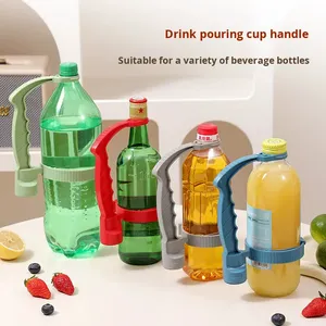 Nuevo Portavasos de Plástico para Bebidas con Control de Flujo Ajustable, Abrebotellas Integrado y Asa, Modelo 5 para Uso Doméstico - Product Image 4
