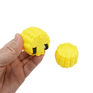 Mini Voiture à Friction en Forme de Maïs - Jouet en PVC en Capsule Gashapon, Cadeau Classique pour Enfants Unisexe et Faveurs de Fête - Product Image 4