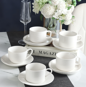 Ensemble tasse et soucoupe à café en porcelaine blanche embossée pour hôtel et café, logo personnalisé, vente en gros pour restaurants - Product Image 2