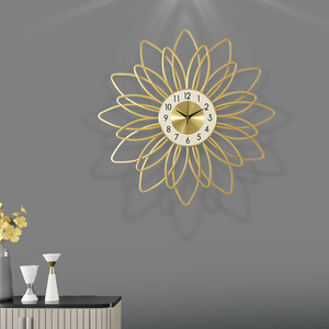 Grande horloge murale en métal en forme de <span class=keywords><strong>soleil</strong></span>, moderne et créative, pour la décoration du salon, vente en gros - Product Image 2