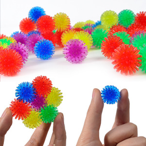 Pelotas Antiestrés de TPR Coloridas al por Mayor, Pelotas Suaves y Flexibles con Púas, Mini Juguete de Cápsula - Product Image 2