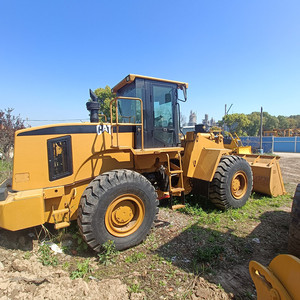 Chargeuse sur pneus d'occasion Cat 950C, faible nombre d'heures, d'origine japonaise, modèle classique robuste, efficace pour les carrières, la construction, etc. - Product Image 3