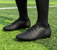 Chaussures de football légères de haute qualité, personnalisées, antidérapantes, pour l'hiver et l'été, chaussures de sport d'extérieur unisexes