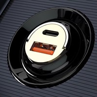 Pengisi Daya Mobil Mini Transparan dengan Tarikan 30W USB C QC3.0 PD Tipe C PD Pengisian Cepat Adaptor Pengisi Daya Mobil Cepat untuk Iphone