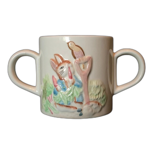 El <span class=keywords><strong>cuento</strong></span> de Peter Rabbit Taza de dos manijas-Beatrix Potter - Product Image 1
