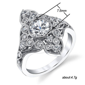 Anello con motivo traforato per donna, elegante gioiello da dito scintillante e alla moda - Product Image 5