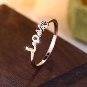 Anello con Zircone per Donne, Gioiello da Dito Minimalista ed Elegante alla Moda - Product Image 4