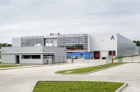 Almacén prefabricado, planta de taller, hangar, cobertizo, construcción, materiales metálicos industriales, estructura de acero, edificio