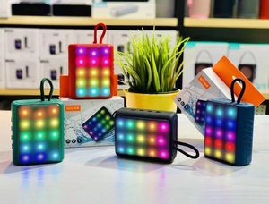 Giá bán buôn xách tay màu sắc LED ánh sáng <span class=keywords><strong>bluetooth</strong></span> Loa di động điện thoại di động không dây mini Loa siêu trầm LED Stereo Loa - Product Image 4