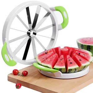 Günstige Großhandel Low MOQ Hochwertige Edelstahl Obst Küchengeräte Wassermelone schneider Melonen schneider Komfort Silikon griff