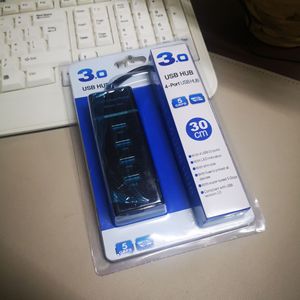 ยูเอสบี 3.0 ซุปเปอร์สปีด 4 พอร์ตฮับพลาสติกอินเทอร์เฟซยูเอสบี 3.0 สำหรับการขยายคอมพิวเตอร์ - Product Image 5
