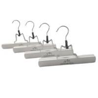 Cintre en bois blanc pour sac de rangement de perruque Logo personnalisé Cintre d'extension de cheveux en bois