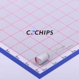 Condensador Sólido SPZ0JM821E09O00RAXXX, Componente de Orificio Pasante (THT), D6.3xL9mm 820uF 20% 6.3V 4.7A100kHz - Product Image 1