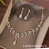 Ensemble de 3 pièces, collier, boucles d'oreilles et bracelet en résine cristal fuchsia, ensemble de bijoux de princesse pour femmes