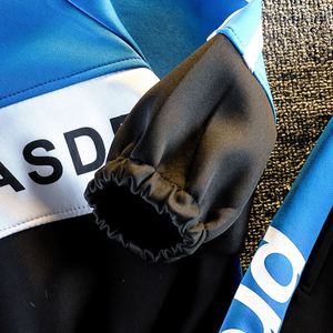 Tienda en Línea China, Conjunto de Ropa para Bebés Niños, Abrigo y Pantalones Cálidos y Coloridos con Letras - Product Image 5