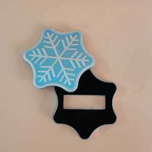 Boîtes en métal de qualité supérieure pour bonbons et cadeaux de thé, avec logo personnalisé, en forme de flocon de neige, bleues - Product Image 4