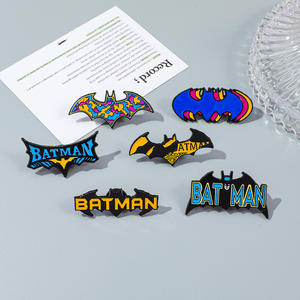 Broche en alliage de personnage de super-héros en métal de bande dessinée créative européenne et américaine en gros bon marché - Product Image 2
