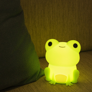 Nouvelle Lampe d'Ambiance en Silicone ABS, Veilleuse de Bureau, Décoration, Chargement USB Intelligent, Dessin Animé Grenouille, Cadeau, Petite, Multicolore - Product Image 1