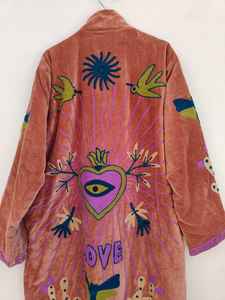 Chaqueta Bomber Corta Bordada en Terciopelo Suzani, Hecha a Mano, Ecológica, Reversible, Estilo Bohemio, Ropa de Invierno con Diseño Folclórico - Product Image 5