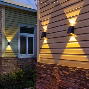 Lampada <span class=keywords><strong>da</strong></span> Parete Solare per Esterni, Decorazione <span class=keywords><strong>da</strong></span> <span class=keywords><strong>Giardino</strong></span> Impermeabile, Illuminazione Bidirezionale a Induzione, <span class=keywords><strong>Applique</strong></span> <span class=keywords><strong>da</strong></span> Esterno ad Alta Efficienza - Product Image 4