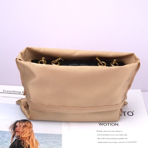 Bolsa de Satén Suave de Alta Gama con Cordón para Guardar Extensiones de Cabello, Ropa Interior y Ropa, Bolsa de Seda para Almacenamiento - Product Image 3