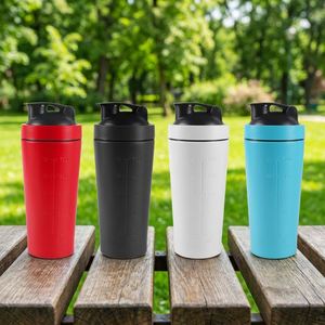 Bouteille shaker en acier inoxydable sans BPA avec graduations, double paroi isolée, pour mélange de protéines – Vente en gros - Product Image 1