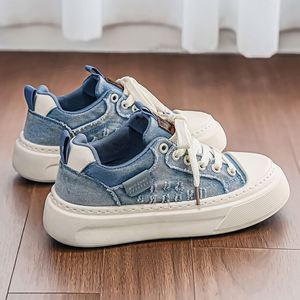 Baskets de course rétro unisexe de luxe avec empiècements en maille, motif contrastant, à lacets, semelle extérieure robuste antidérapante, chaussures de sport décontractées - Product Image 4