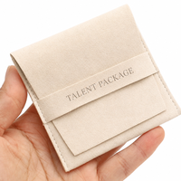 Pochette à bijoux portable en daim personnalisée, élégante et petite, 8*8cm, livraison rapide