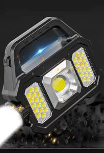 Lampe torche tactique solaire rechargeable en gros, zoomable, étanche, avec ampoules, peut charger les téléphones portables, pour le camping - Product Image 2