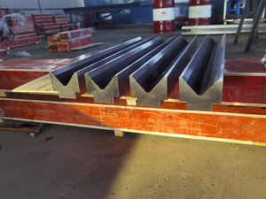 42Crmo Stalen Persrem-En Matrijsgereedschap Voor Buigmachine - Product Image 3