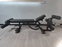 Banc de musculation pliable pour la salle de sport avec extension de jambe supplémentaire / accessoire de curl et curl pour les bras pour la salle de sport à domicile