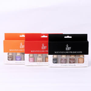 Deodorante per <span class=keywords><strong>Auto</strong></span> <span class=keywords><strong>in</strong></span> <span class=keywords><strong>Legno</strong></span> da Appendere Confezione Regalo 4 Pezzi Decorazione <span class=keywords><strong>Auto</strong></span> Fragranza a Lunga Durata Olio Essenziale Liquido Profumo per <span class=keywords><strong>Auto</strong></span> - Product Image 6