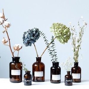 Petits vases décoratifs en <span class=keywords><strong>verre</strong></span> <span class=keywords><strong>vert</strong></span> pour fleurs, petites bouteilles vintage, centre de table pour mariage et décoration intérieure - Product Image 6