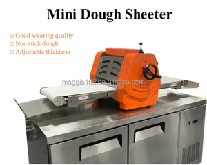 Machine <span class=keywords><strong>à</strong></span> laminer la pâte de table compacte électrique de comptoir mini petit rouleau Machine <span class=keywords><strong>à</strong></span> laminer la pâte <span class=keywords><strong>à</strong></span> <span class=keywords><strong>pâtisserie</strong></span> potable d'établi - Product Image 4